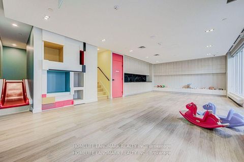 Photo 14 at 1808 - 4065 Confederation Parkway, City Centre, Mississauga