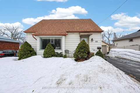 Photo 2 at 65 Donald Street, Queen's Park, Barrie