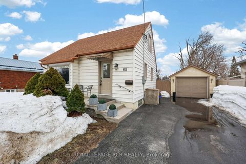 Photo 3 at 65 Donald Street, Queen's Park, Barrie