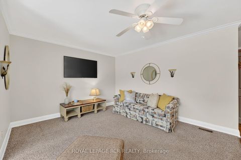 Photo 8 at 65 Donald Street, Queen's Park, Barrie