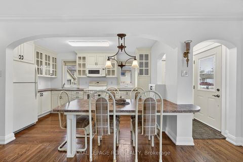 Photo 12 at 65 Donald Street, Queen's Park, Barrie