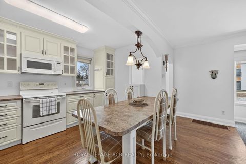 Photo 13 at 65 Donald Street, Queen's Park, Barrie