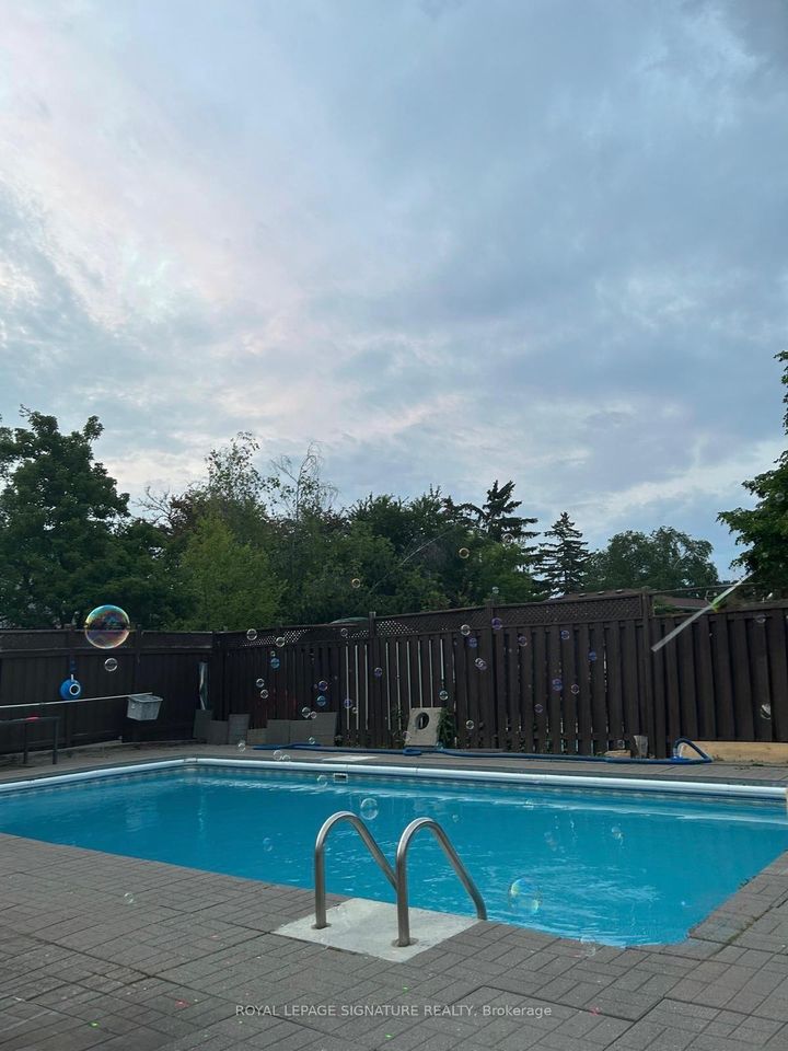 Photo 30 at 216 Folkstone Crescent, Southgate, Brampton