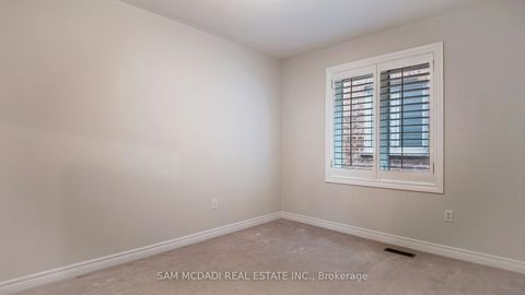 Photo 9 at 5396 Planter's Wd Court, Central Erin Mills, Mississauga