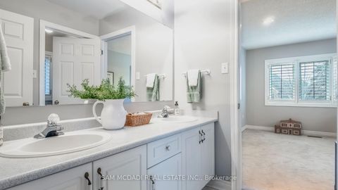 Photo 20 at 5396 Planter's Wd Court, Central Erin Mills, Mississauga