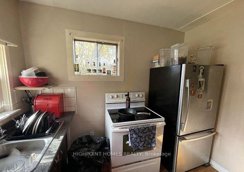 Photo 9 at 257 Cedarholme Avenue, Keswick South, Georgina