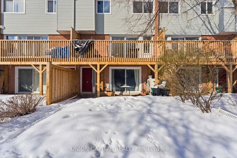 Photo 19 at 317 Milestone Crescent, Aurora Village, Aurora