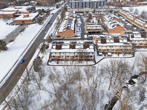 Photo 21 at 317 Milestone Crescent, Aurora Village, Aurora