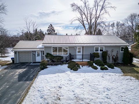 Photo 1 at 227 Superior Street, Stayner, Clearview