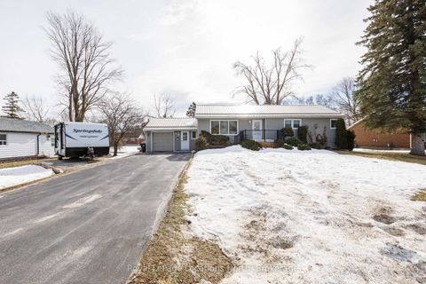 Photo 3 at 227 Superior Street, Stayner, Clearview