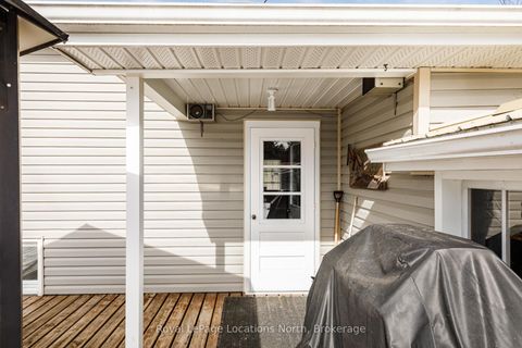 Photo 4 at 227 Superior Street, Stayner, Clearview