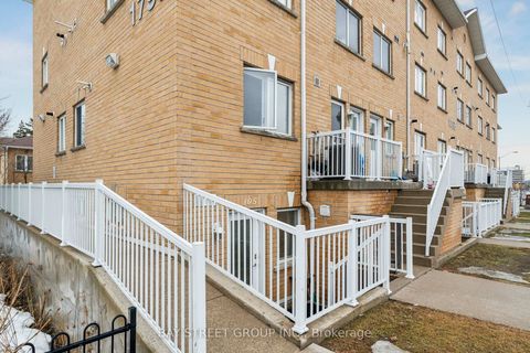 Photo 2 at 105 - 1795 Markham Road, Malvern, Toronto