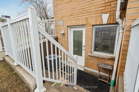 Photo 3 at 105 - 1795 Markham Road, Malvern, Toronto