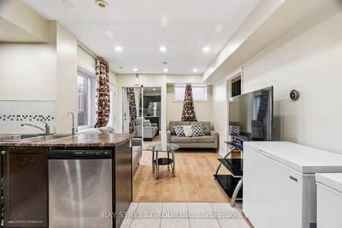 Photo 10 at 105 - 1795 Markham Road, Malvern, Toronto