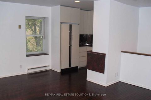 Photo 8 at 93 Spadina Road, Annex, Toronto