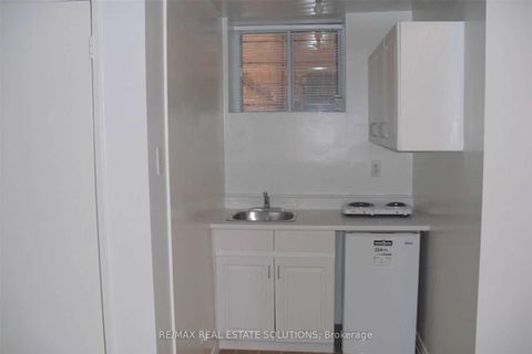 Photo 12 at 93 Spadina Road, Annex, Toronto