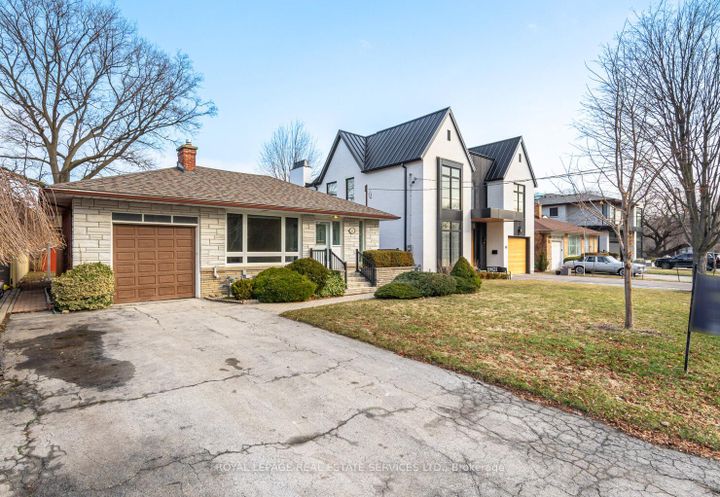 Photo 1 at 46 Cardigan Road, Queensway, Toronto