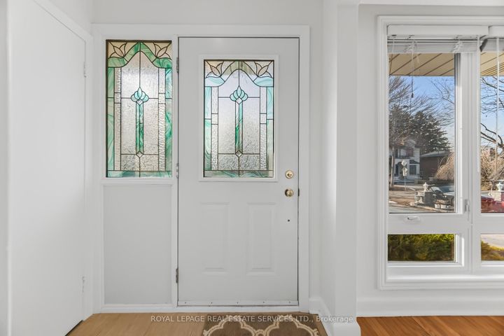 Photo 5 at 46 Cardigan Road, Queensway, Toronto