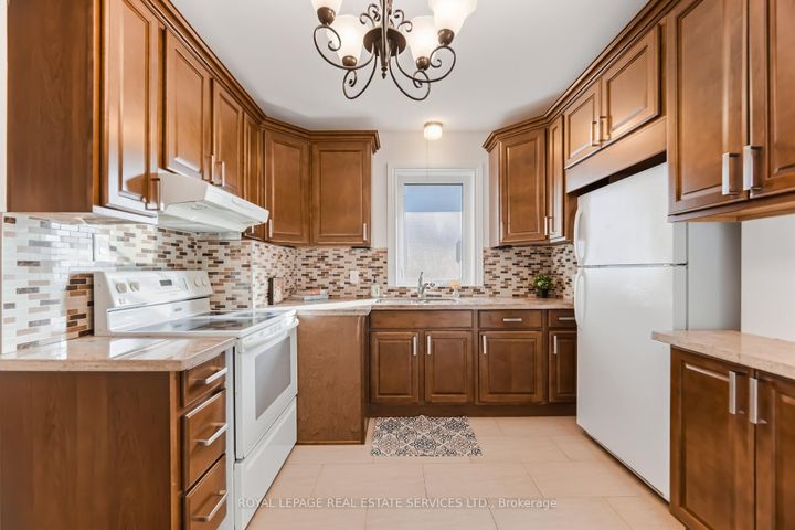 Photo 13 at 46 Cardigan Road, Queensway, Toronto