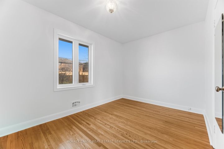 Photo 18 at 46 Cardigan Road, Queensway, Toronto