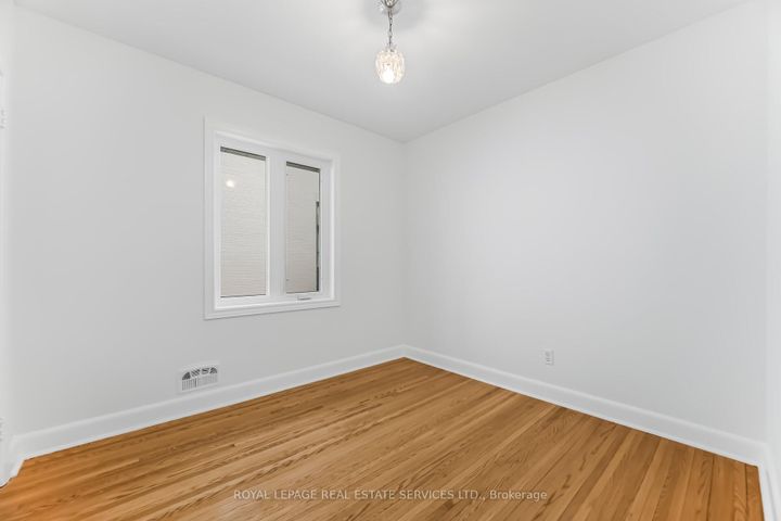 Photo 22 at 46 Cardigan Road, Queensway, Toronto