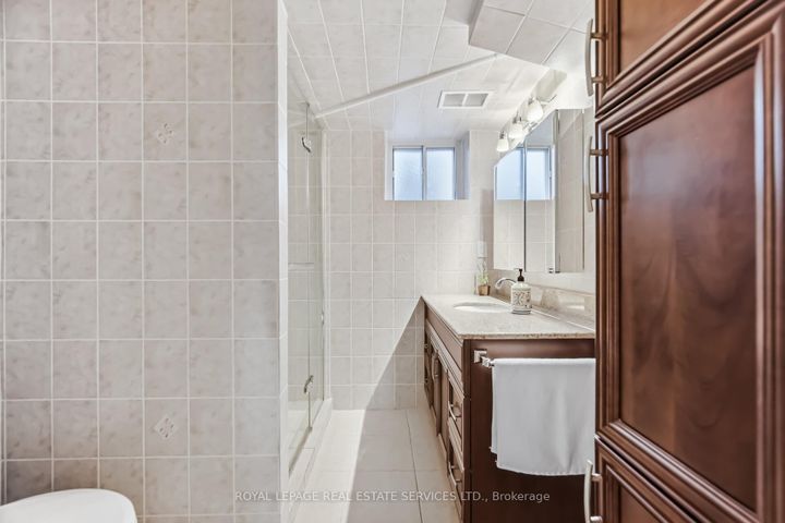 Photo 32 at 46 Cardigan Road, Queensway, Toronto