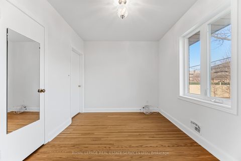 Photo 19 at 46 Cardigan Road, Queensway, Toronto