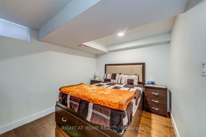 Photo 40 at 15 Eagle Trace Drive, Wellington, Brampton