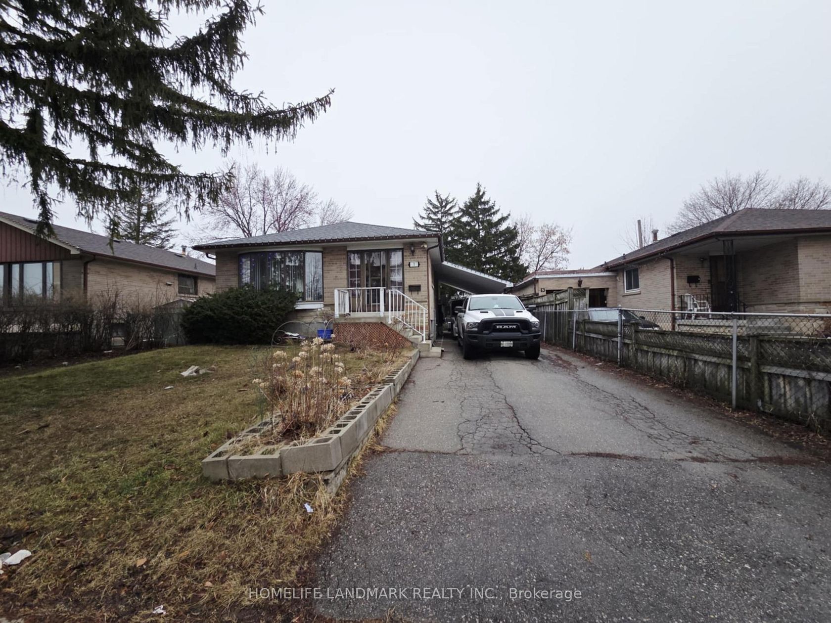 7 Burtonwood Crescent, Jamestown, Toronto 