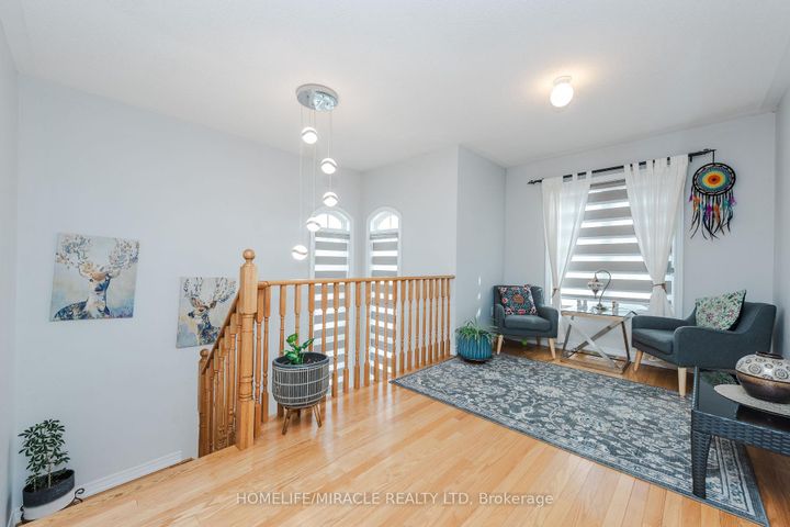 Photo 22 at 28 Iverson Drive, Credit Valley, Brampton