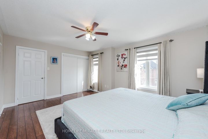 Photo 34 at 28 Iverson Drive, Credit Valley, Brampton