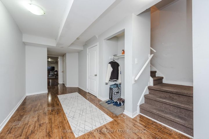 Photo 42 at 28 Iverson Drive, Credit Valley, Brampton