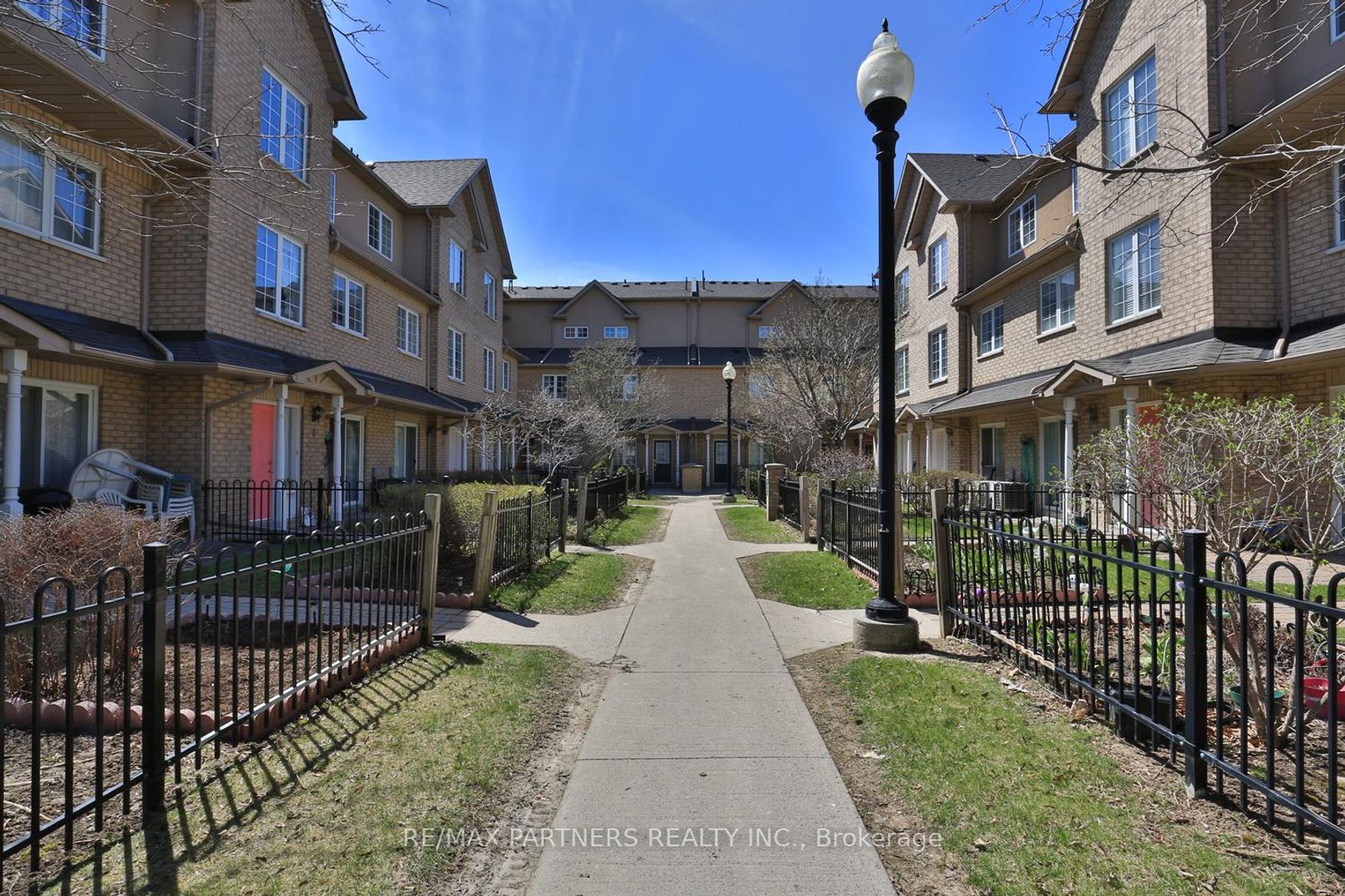 11 - 23 St Moritz Way, Unionville, Markham 2