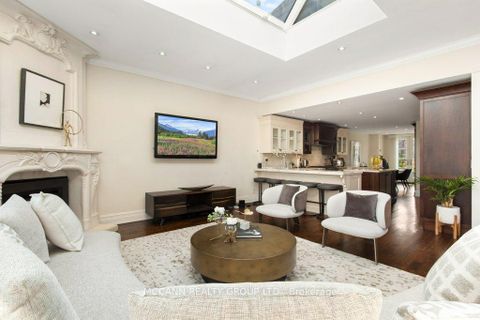 Photo 18 at 27 Strathgowan Crescent, Lawrence Park South, Toronto