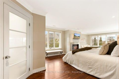 Photo 26 at 27 Strathgowan Crescent, Lawrence Park South, Toronto