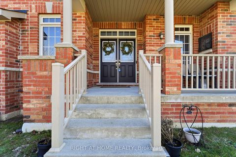 Photo 4 at 156 Mcdonald Crescent, Newcastle, Clarington