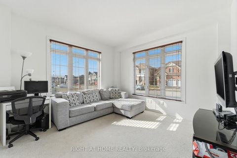 Photo 11 at 156 Mcdonald Crescent, Newcastle, Clarington