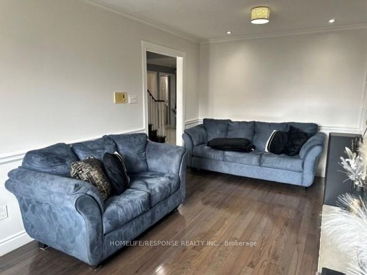 Photo 11 at 16 Cochrane Avenue, Heart Lake East, Brampton