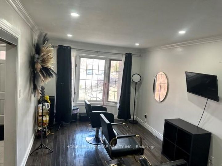 Photo 14 at 16 Cochrane Avenue, Heart Lake East, Brampton