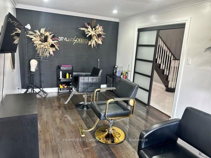 Photo 16 at 16 Cochrane Avenue, Heart Lake East, Brampton