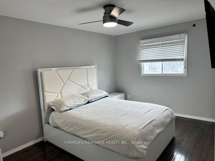 Photo 24 at 16 Cochrane Avenue, Heart Lake East, Brampton