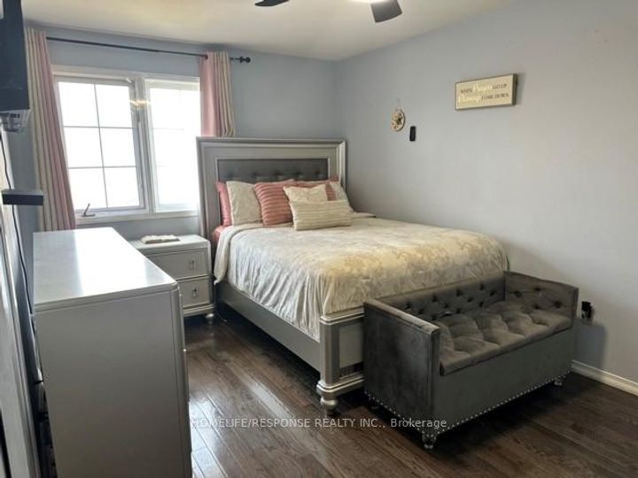 Photo 26 at 16 Cochrane Avenue, Heart Lake East, Brampton