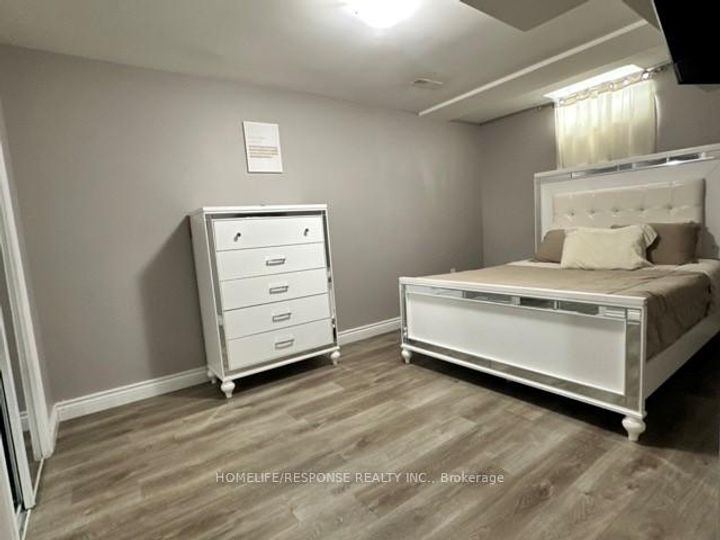 Photo 35 at 16 Cochrane Avenue, Heart Lake East, Brampton