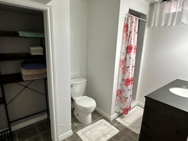 Photo 38 at 16 Cochrane Avenue, Heart Lake East, Brampton