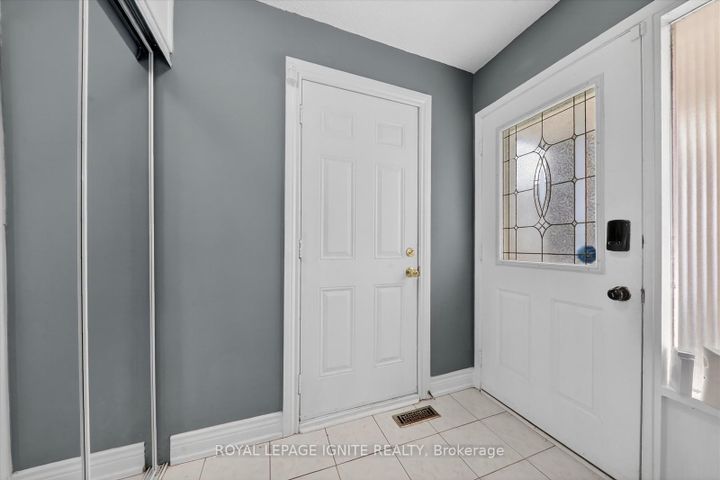 Photo 10 at 46 Courtlands Drive, Malvern, Toronto