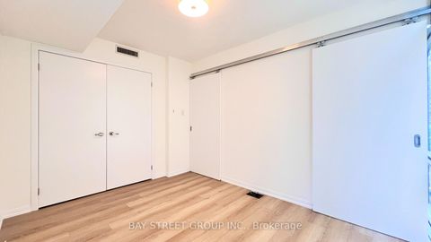 Photo 19 at 508 - 38 Grenville Street, Bay Street Corridor, Toronto