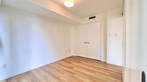 Photo 20 at 508 - 38 Grenville Street, Bay Street Corridor, Toronto