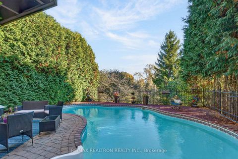 Photo 6 at 446 Silken Laumann Drive, Wyndham, Newmarket