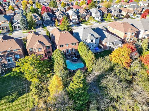 Photo 11 at 446 Silken Laumann Drive, Wyndham, Newmarket