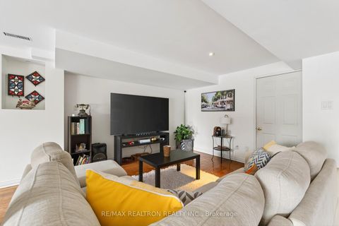 Photo 35 at 446 Silken Laumann Drive, Wyndham, Newmarket